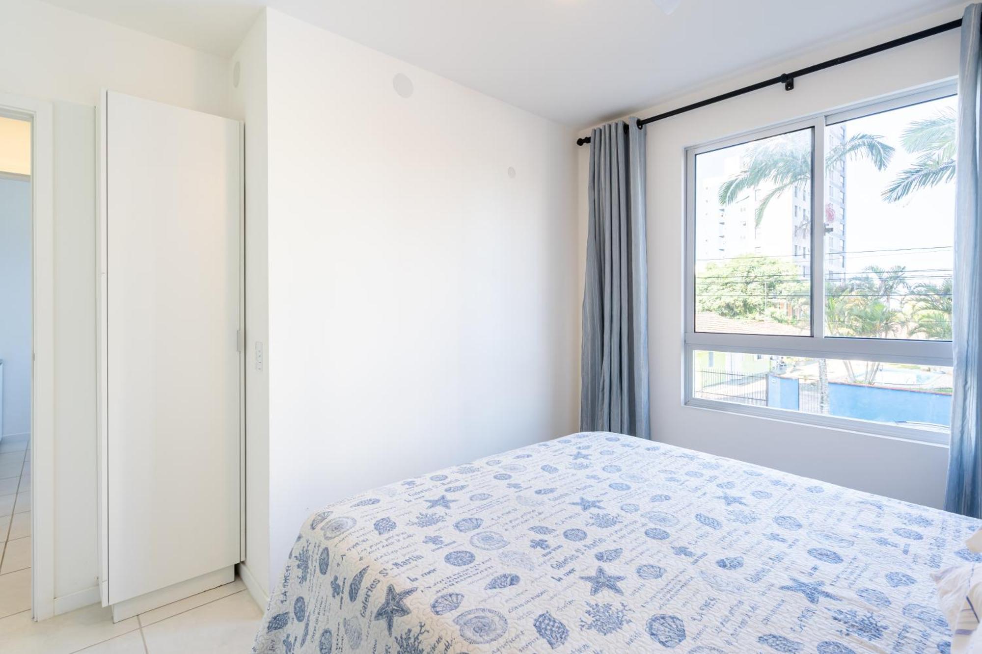 Apartamentos Completos A 15Min Beto Carreiro Com Wi-Fi Churrasqueira Em Condominio Com Piscina Portaria 24H Ideal Para Familia Piçarras Quarto foto