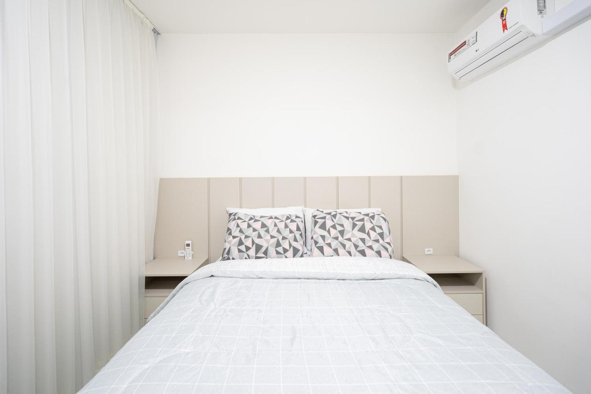 Apartamentos Completos A 15Min Beto Carreiro Com Wi-Fi Churrasqueira Em Condominio Com Piscina Portaria 24H Ideal Para Familia Piçarras Quarto foto